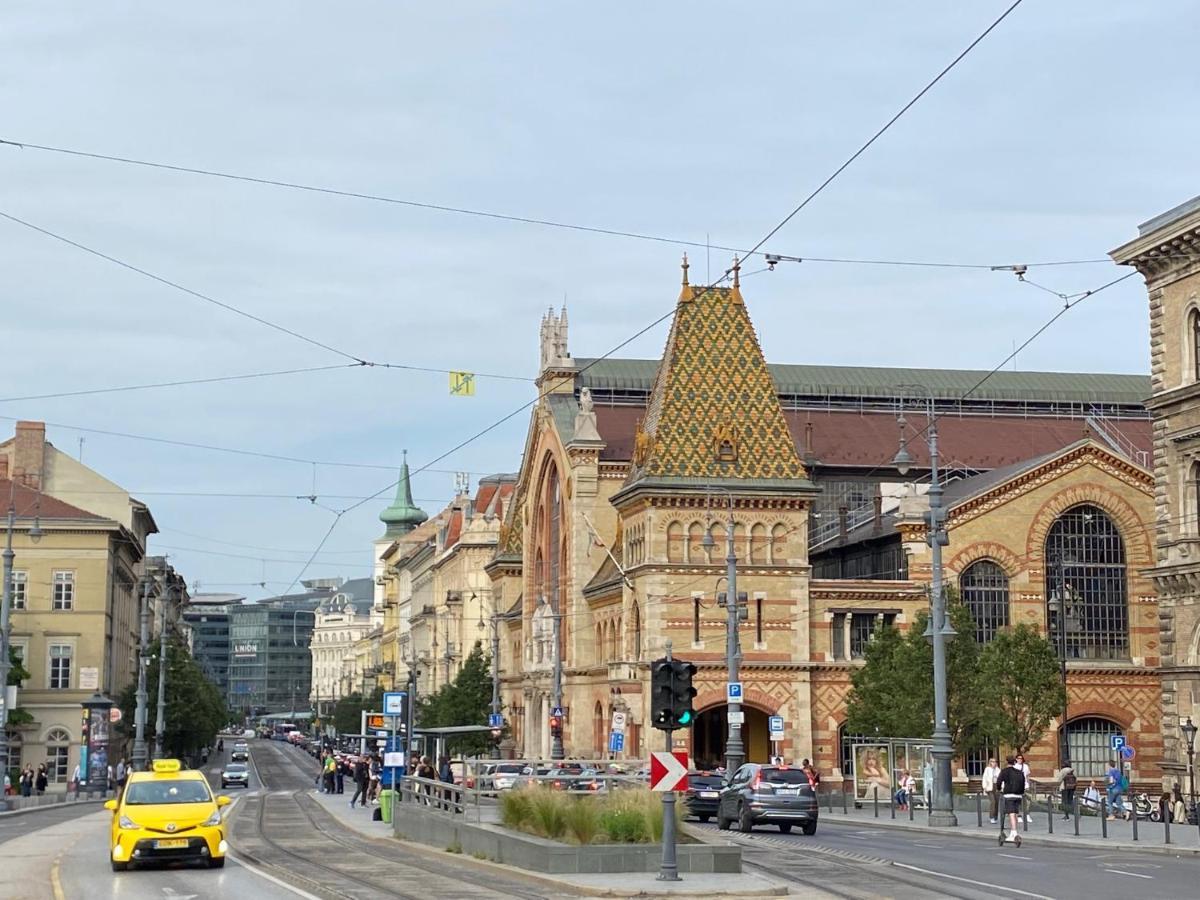 Urban Haven - 3 Beds, 3 Baths, Free Parking, Near Central Market Budapest Exteriör bild