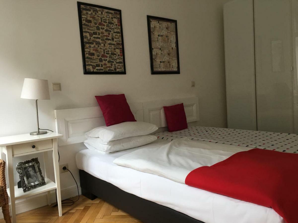 Urban Haven - 3 Beds, 3 Baths, Free Parking, Near Central Market Budapest Exteriör bild